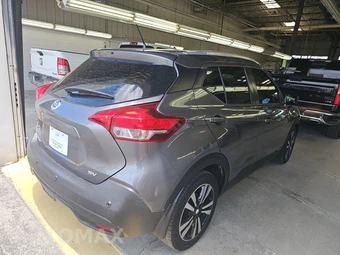 2020 Nissan Kicks SV – miniatura 4