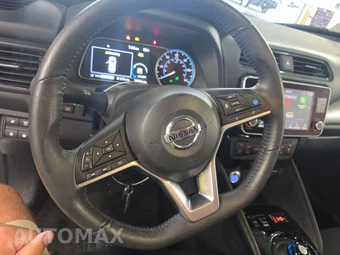 2020 Nissan LEAF SV PLUS - miniatura 10