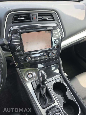 2020 Nissan Maxima SV - miniatura 10