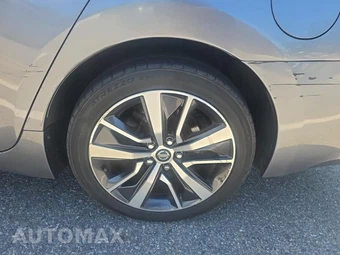 2020 Nissan Maxima SV – miniatura 11