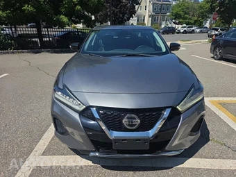 2020 Nissan Maxima SV – miniatura 2