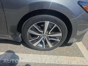 2020 Nissan Maxima SV – miniatura 9