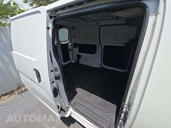 2020 Nissan NV200 Compact Cargo SV 115.2" WB - miniatura 16