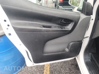 2020 Nissan NV200 Compact Cargo SV 115.2" WB - miniatura 9