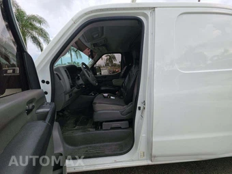 2020 Nissan NV2500 HD Cargo S Standard Roof 146.1" WB - miniatura 10