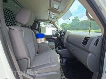 2020 Nissan NV2500 HD Cargo SV Standard Roof 146.1" WB - miniatura 17