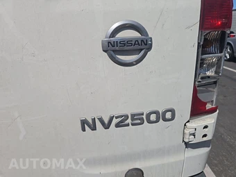 2020 Nissan NV2500 HD Cargo SV Standard Roof 146.1" WB - miniatura 17