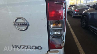 2020 Nissan NV2500 HD Cargo SV Standard Roof 146.1" WB - miniatura 38