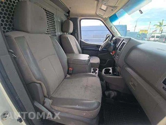 2020 Nissan NV2500 HD Cargo SV Standard Roof 146.1" WB - miniatura 17