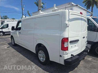 2020 Nissan NV2500 HD Cargo SV Standard Roof 146.1" WB - miniatura 2