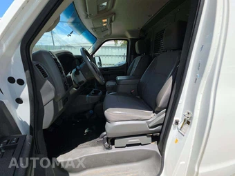 2020 Nissan NV2500 HD Cargo SV Standard Roof 146.1" WB - miniatura 6