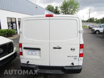 2020 Nissan NV3500 HD Cargo S Standard Roof 146.1" WB - miniatura 17