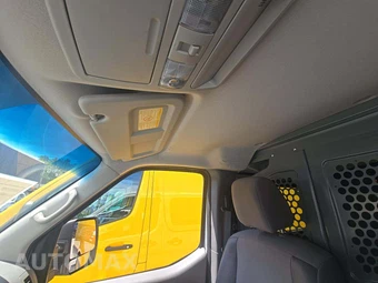 2020 Nissan NV3500 HD Cargo S Standard Roof 146.1" WB - miniatura 11