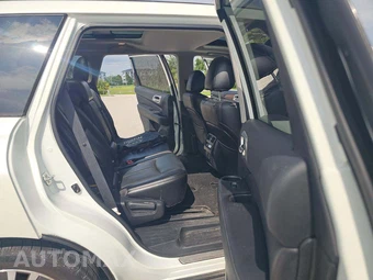 2020 Nissan Pathfinder Platinum – miniatura 13