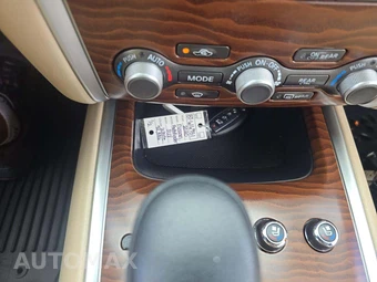 2020 Nissan Pathfinder Platinum – miniatura 5