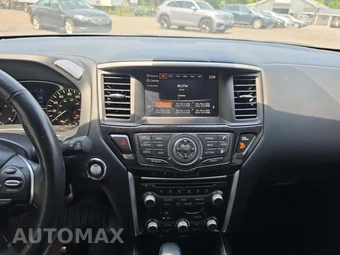 2020 Nissan Pathfinder SL – miniatura 10