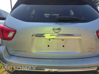 2020 Nissan Pathfinder SL – miniatura 24