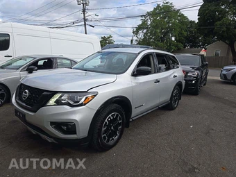 2020 Nissan Pathfinder SV