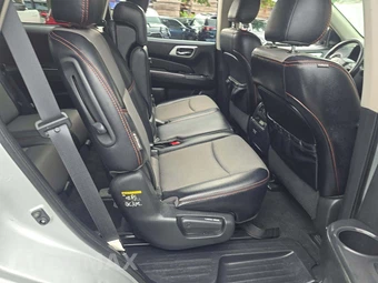 2020 Nissan Pathfinder SV – miniatura 17