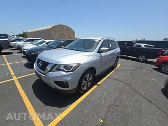 2020 Nissan Pathfinder SV