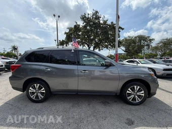 2020 Nissan Pathfinder SV - miniatura 4