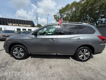 2020 Nissan Pathfinder SV - miniatura 8