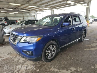 2020 Nissan Pathfinder SV