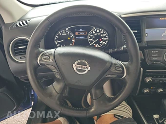 2020 Nissan Pathfinder SV - miniatura 10
