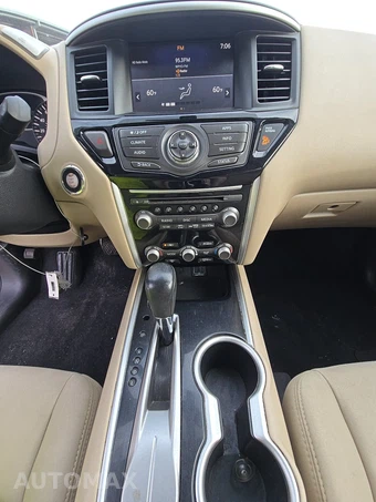 2020 Nissan Pathfinder SV - miniatura 11