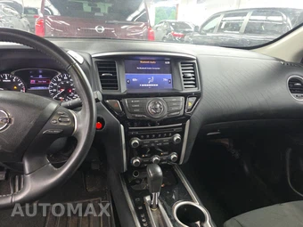 2020 Nissan Pathfinder SV – miniatura 11