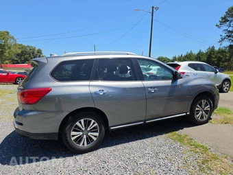 2020 Nissan Pathfinder SV - miniatura 4