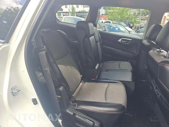 2020 Nissan Pathfinder SV – miniatura 14