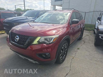 2020 Nissan Pathfinder SV