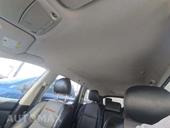 2020 Nissan Pathfinder SV – miniatura 11