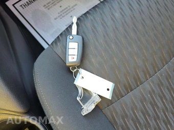 2020 Nissan Rogue S – miniatura 8