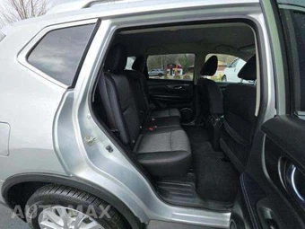 2020 Nissan Rogue S – miniatura 17