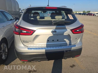 2020 Nissan Rogue Sport SV - miniatura 5