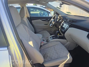 2020 Nissan Rogue Sport SV - miniatura 8