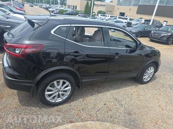 2020 Nissan Rogue Sport SV - miniatura 4
