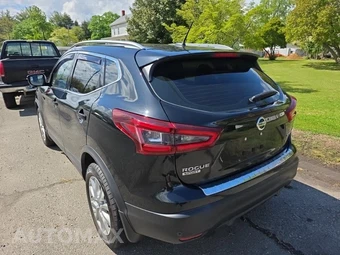 2020 Nissan Rogue Sport SV - miniatura 6