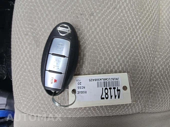 2020 Nissan Rogue Sport SV - miniatura 8