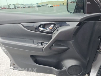 2020 Nissan Rogue Sport SV - miniatura 9