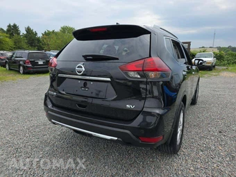 2020 Nissan Rogue SV – miniatura 3