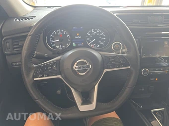 2020 Nissan Rogue SV – miniatura 10