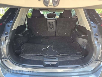 2020 Nissan Rogue SV – miniatura 14