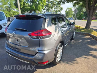 2020 Nissan Rogue SV – miniatura 3