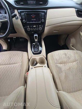 2020 Nissan Rogue SV - miniatura 10