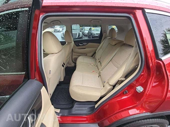 2020 Nissan Rogue SV – miniatura 10