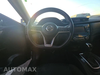 2020 Nissan Rogue SV – miniatura 10