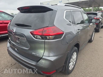 2020 Nissan Rogue SV – miniatura 4